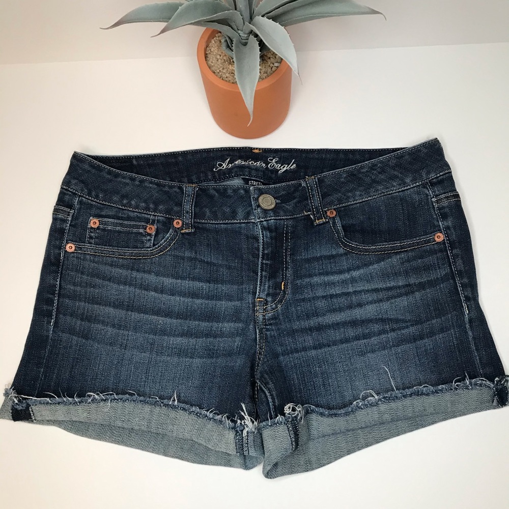 American Eagle Raw-Hem High-Rise Jean Shorts - 10 - Picture 8 of 17